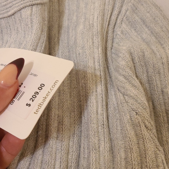 Shirt - Picture 4 of 5